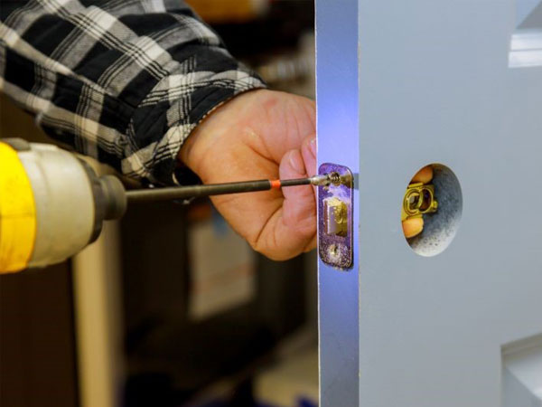 Blindage de porte pour protéger votre logement