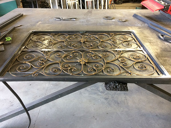 Fabrication d'un cadre acier pour le plateau d'une table